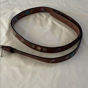 Floral Embroidered Brown Belt